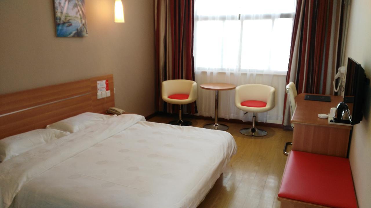 Thank Inn Chain Hotel Henan Xinyang Train Station Gongqu Road ภายนอก รูปภาพ